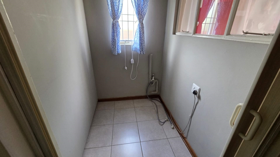 To Let 3 Bedroom Property for Rent in Fichardt Park Free State